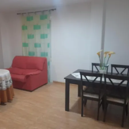 Piso Centroolula Διαμέρισμα *